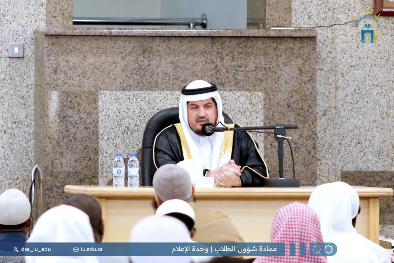 تنفيذ درس علمي بعنوان: "شرح الأصول من علم الأصول". قدمه | د. سالم بن محمد خريشي.